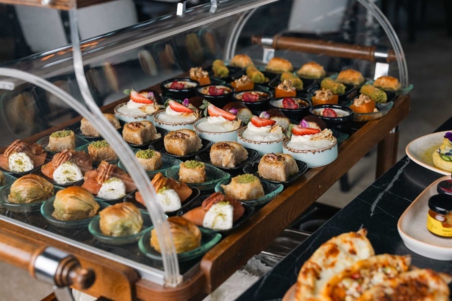 HILTON İSTANBUL BOMONTİ’DE RAMAZAN AYINA ÖZEL İFTAR SOFRALARI